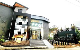 Rocca Del Garda Residences